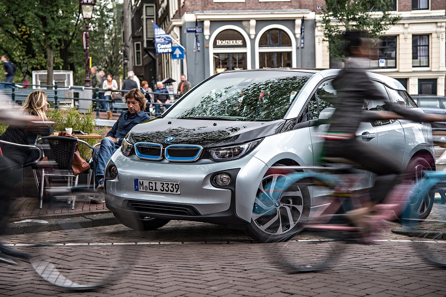 Moscow-Minsk-Guide-BMW-I3-4