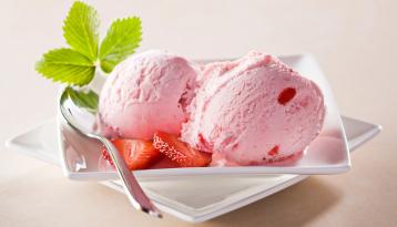 Рецепт пряного клубничного мороженого