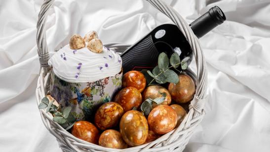 Пасха в Сочи: куличи, яйца и пасхальные корзины в ресторанах London Restaurant Group