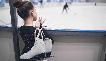 Elite Skate  Школа фигурного катания и хоккея для детей и взрослых Александры Деевой, мастера спорта и дипломированного тренера 