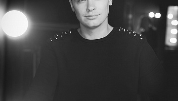 Илья Гуров возвращает в детство в своем новом сингле «Экзюпери».
